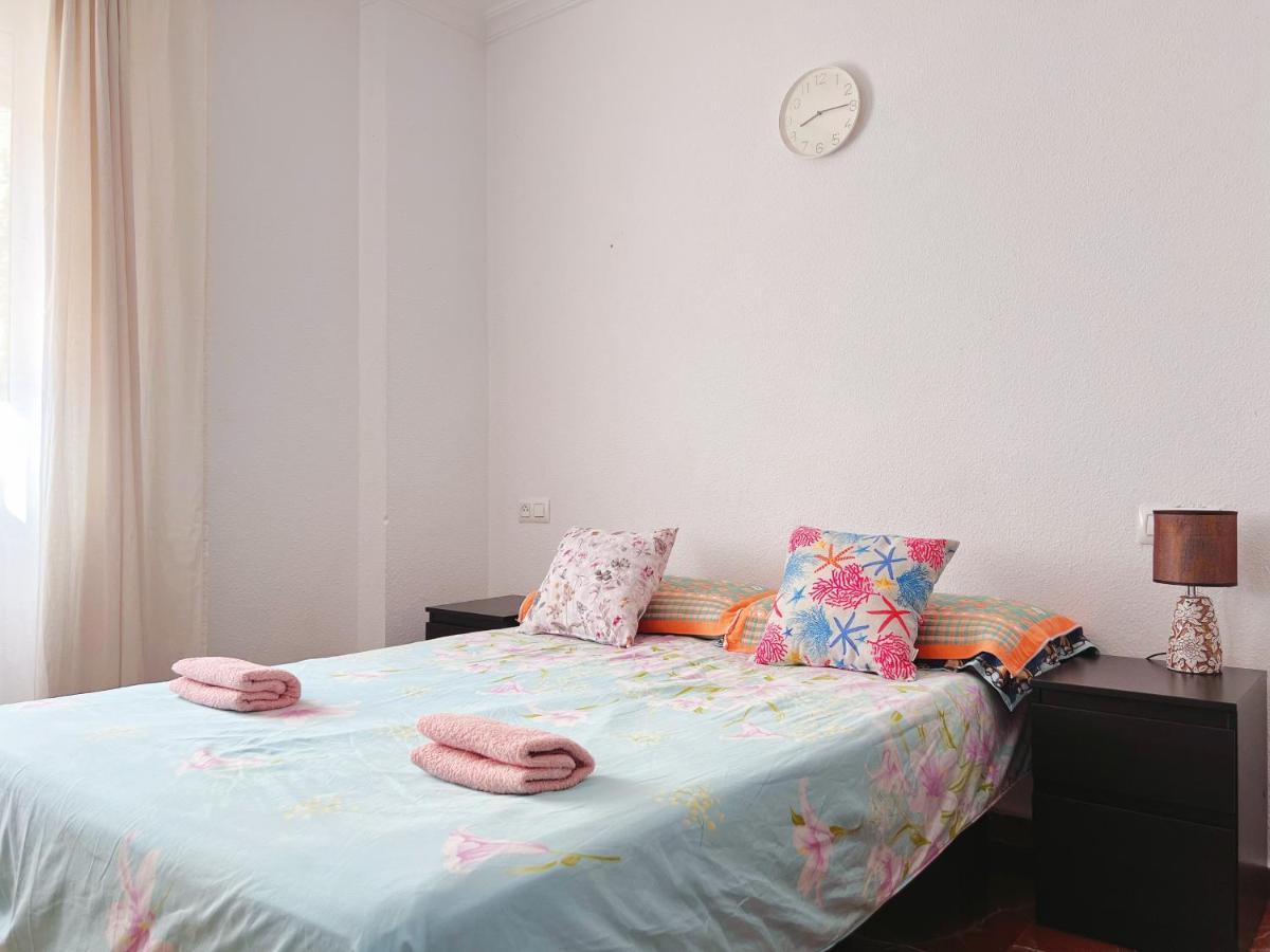 3 Habitacion Centro Уэльва Экстерьер фото