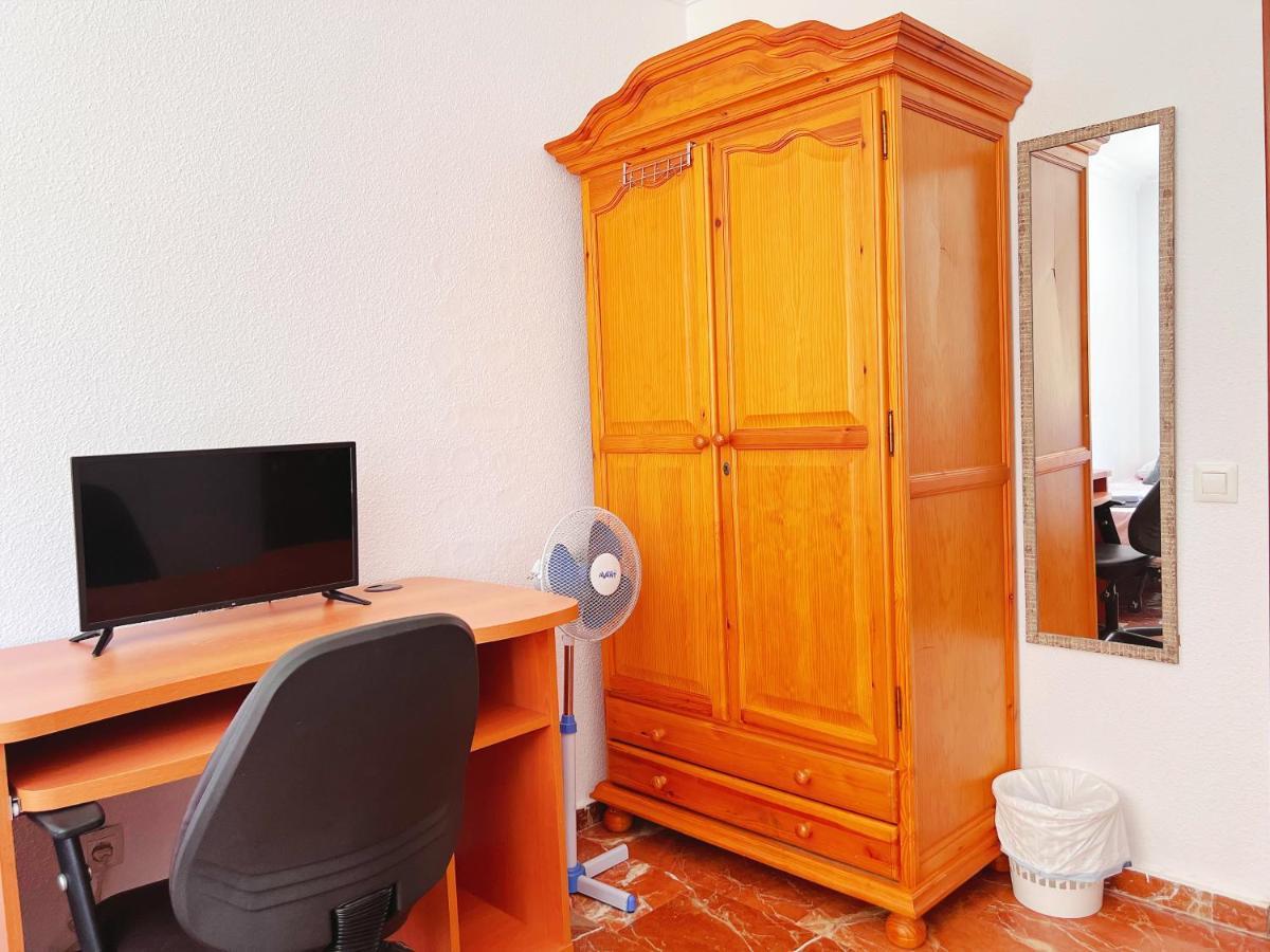 3 Habitacion Centro Уэльва Экстерьер фото